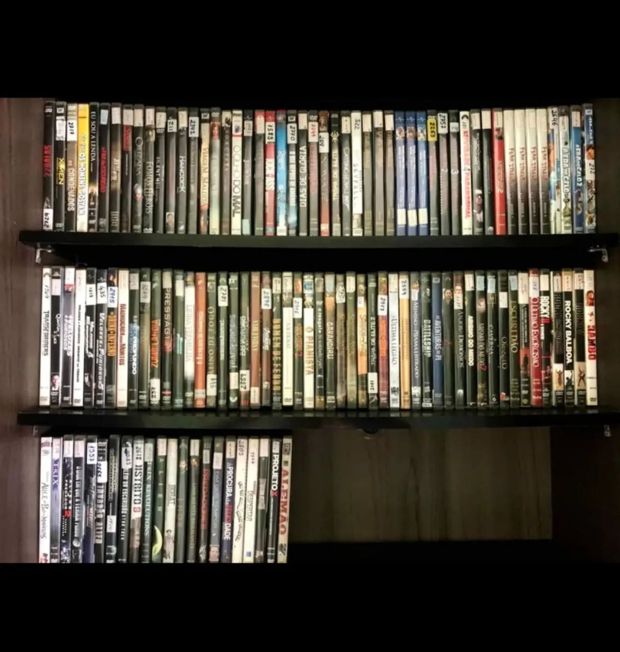DVDs pra vender tudo.  - Foto 2