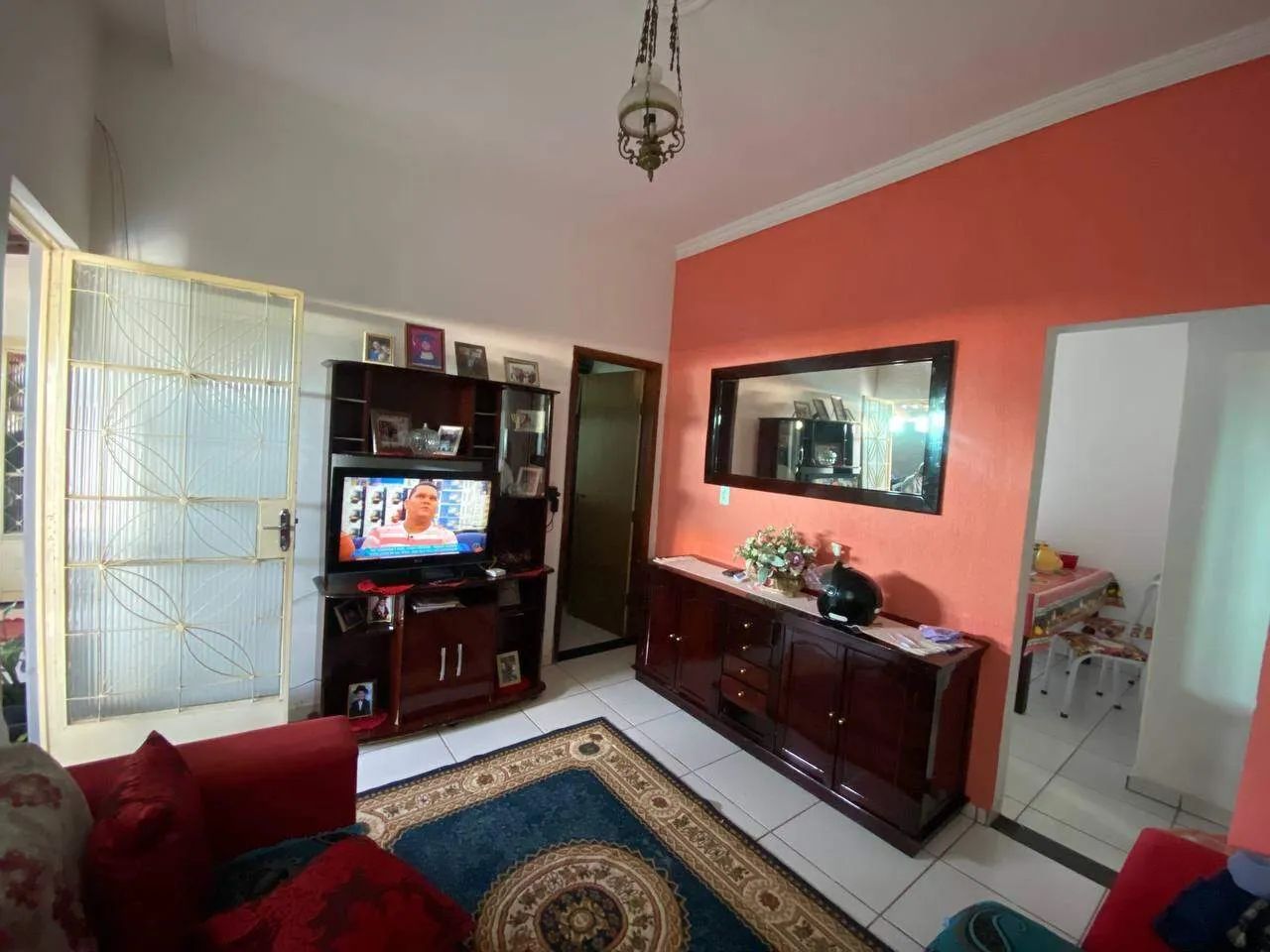 Casa residencial com 3 quartos e 2 vagas no Centro de Marilândia/MG