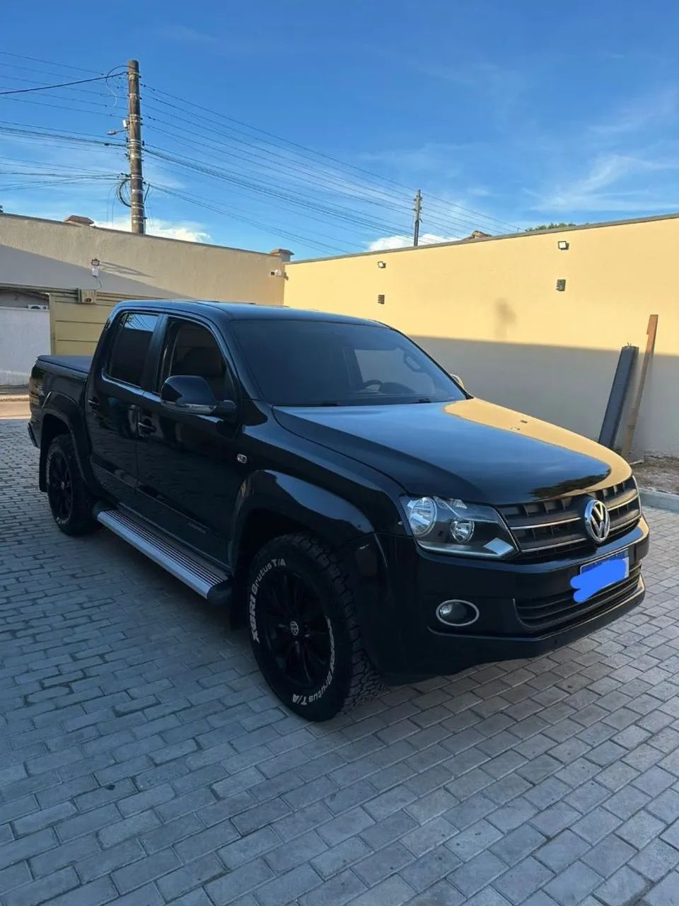 Volkswagen Amarok HIGH.CD 2.0 16V TDI 4X4 DIES. AUT 2013