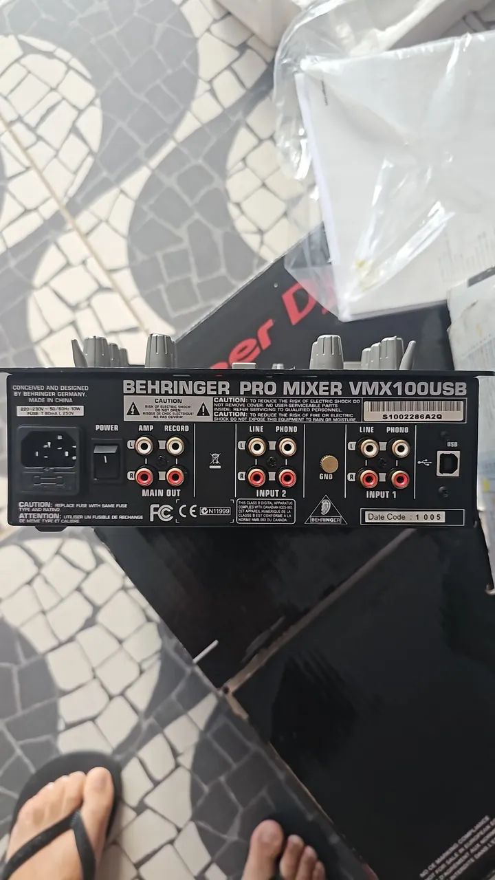 Pro Mixer Behringer VMX - 100USB - Foto 3