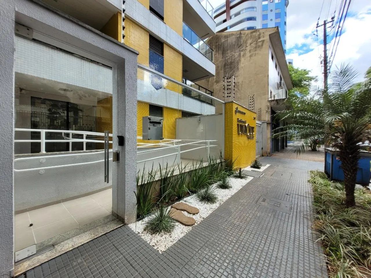 Apartamento para alugar em Maringá, Zona 07, com 1 suíte, Unique Place - Foto 2