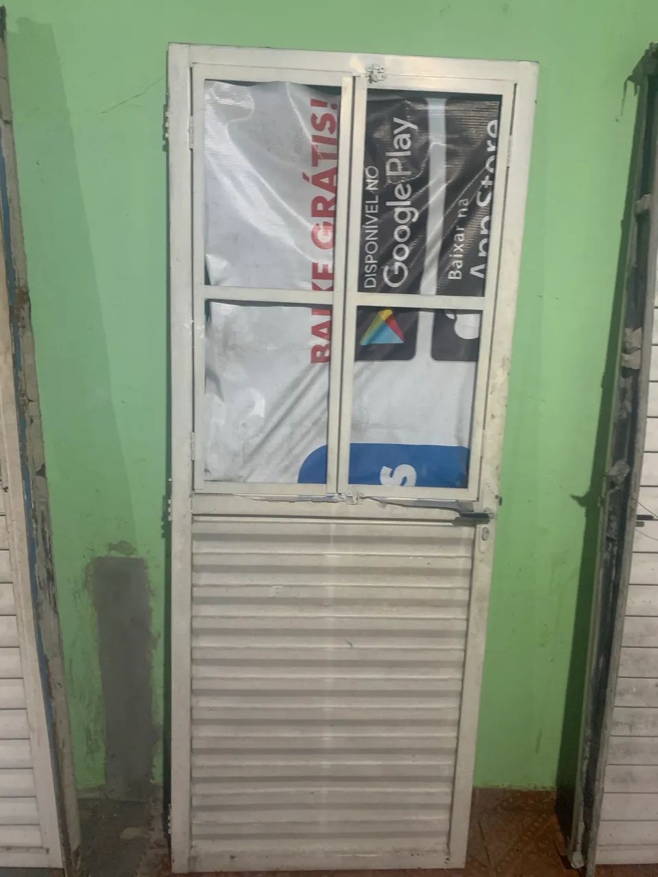 3 portas  e 3 janelas  - Foto 2