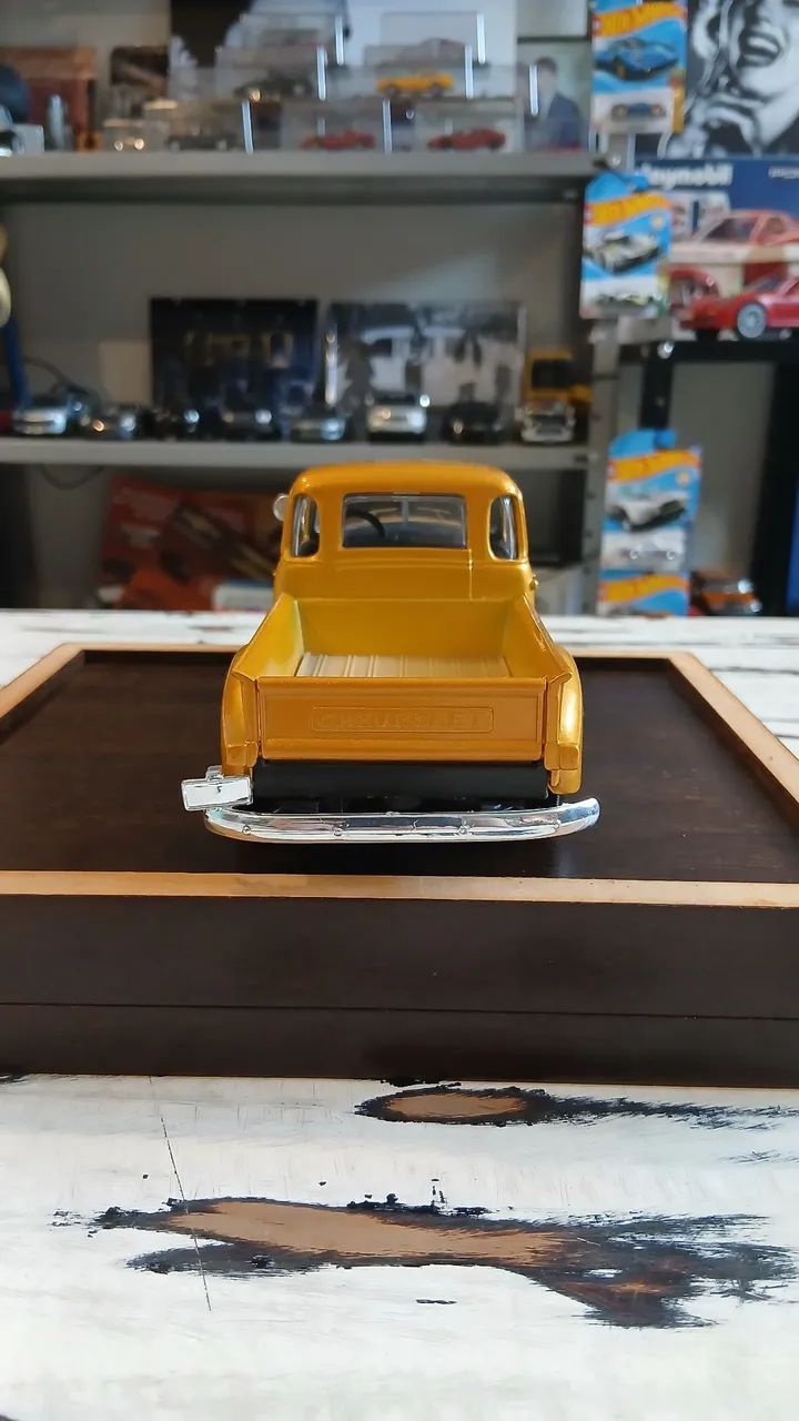 Chevrolet 3100, 1950. Escala 1:25. Da Maisto - Foto 3