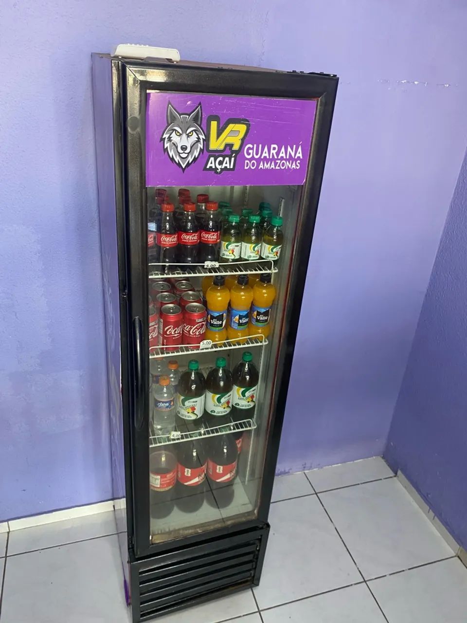 Vendo freezer vertical palito funcionando normalmente. - Foto 2