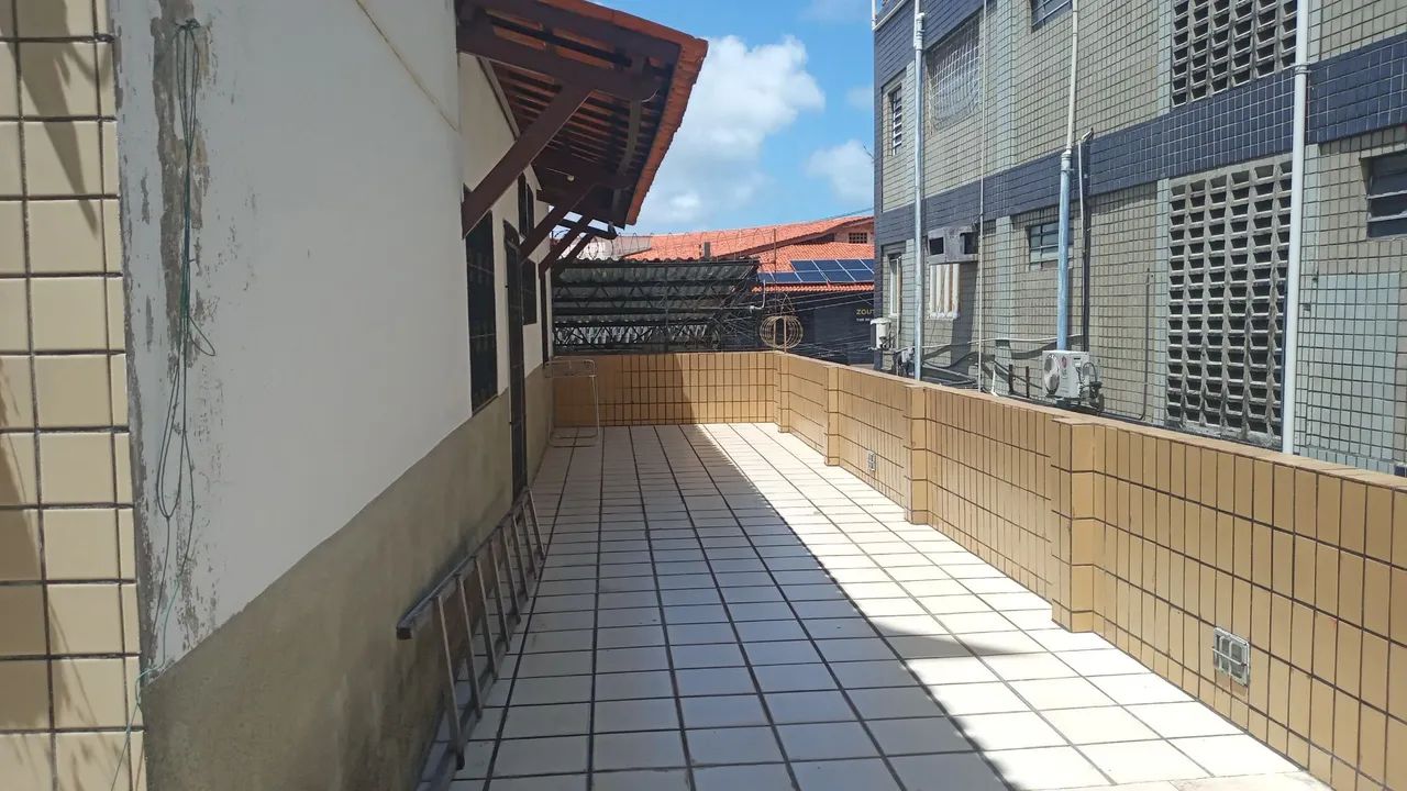 Predio em avenida com 2 aptos, piscina, pontos comerciais... - Foto 5