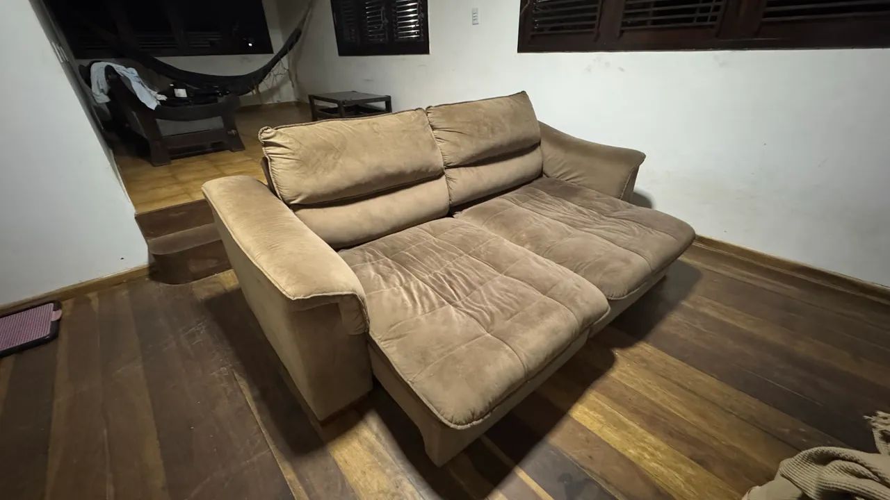 Sofá Retrátil e Reclinável