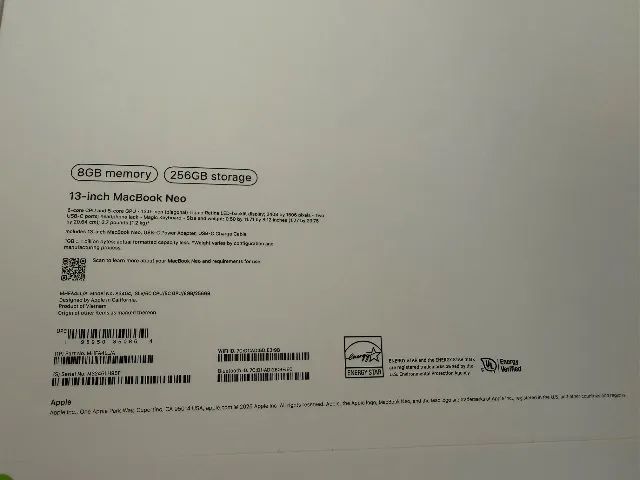 MacBook Neo Silver NOVO LACRADO - Foto 4