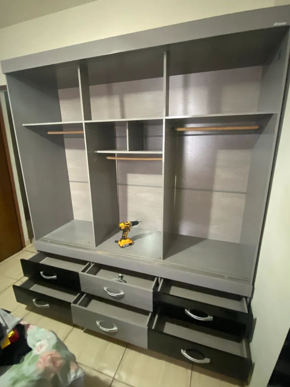 Guarda roupa ótimo estado ENTREGO E MONTO - Foto 3