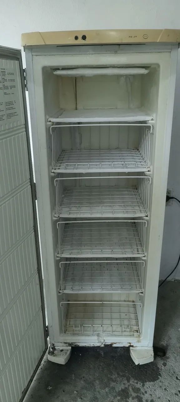 Vendo Freezer vertical  - Foto 3
