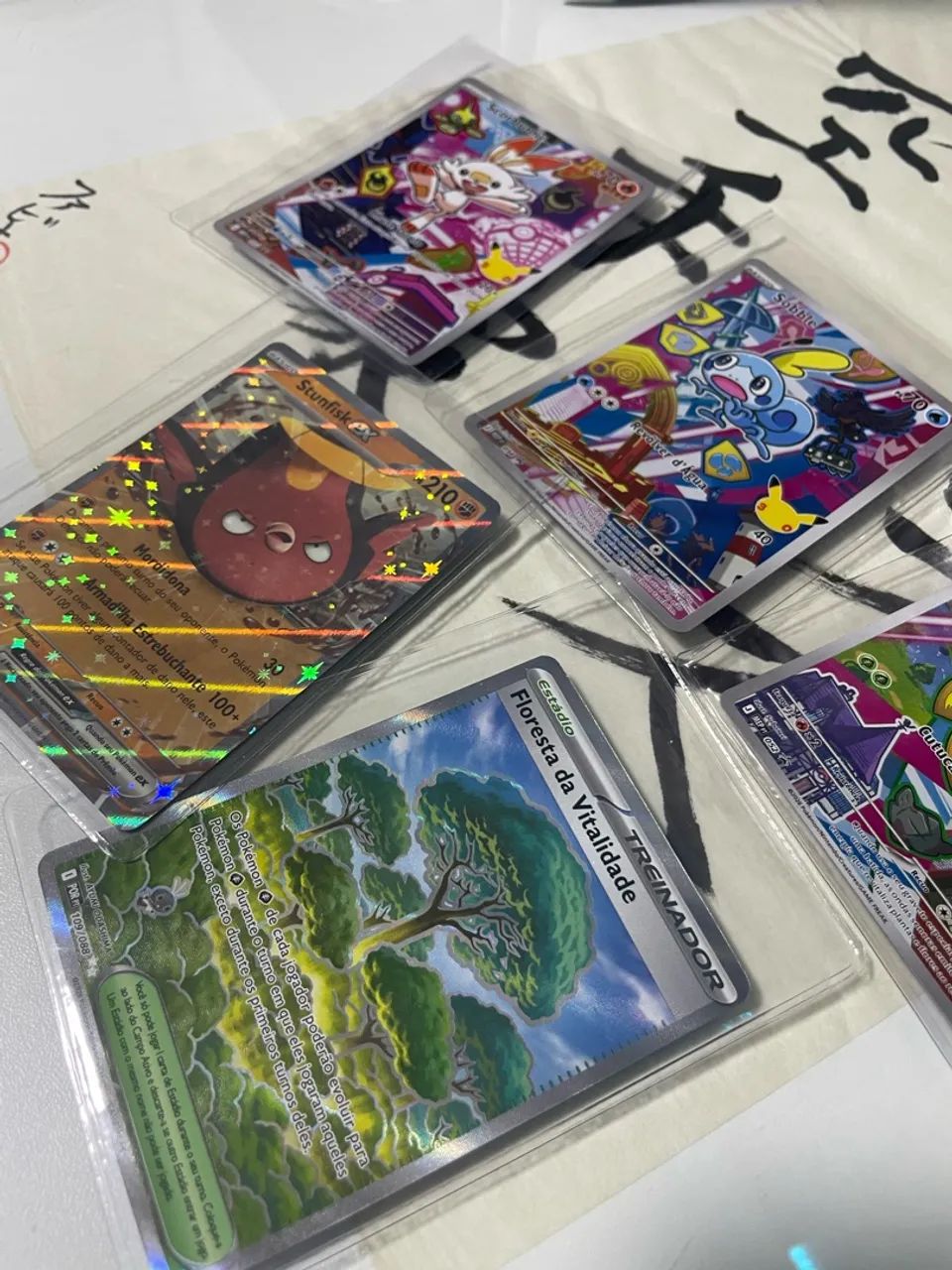 Lote de 5 cartas Pokémon raras ! - Foto 4