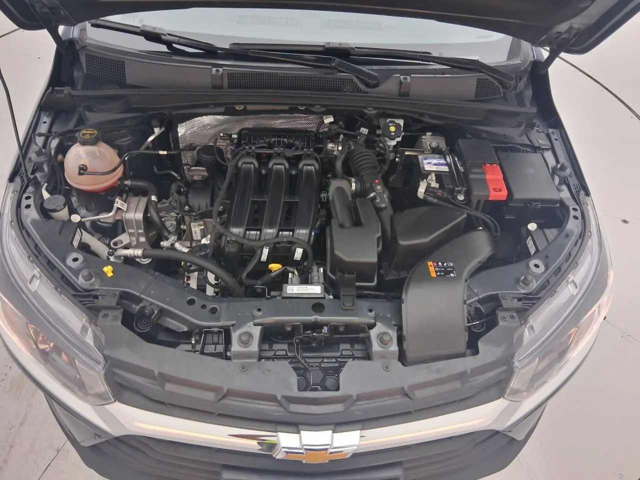Chevrolet Onix Hatch 1.0 12V Flex Mec. 4P, foto 10 de 18