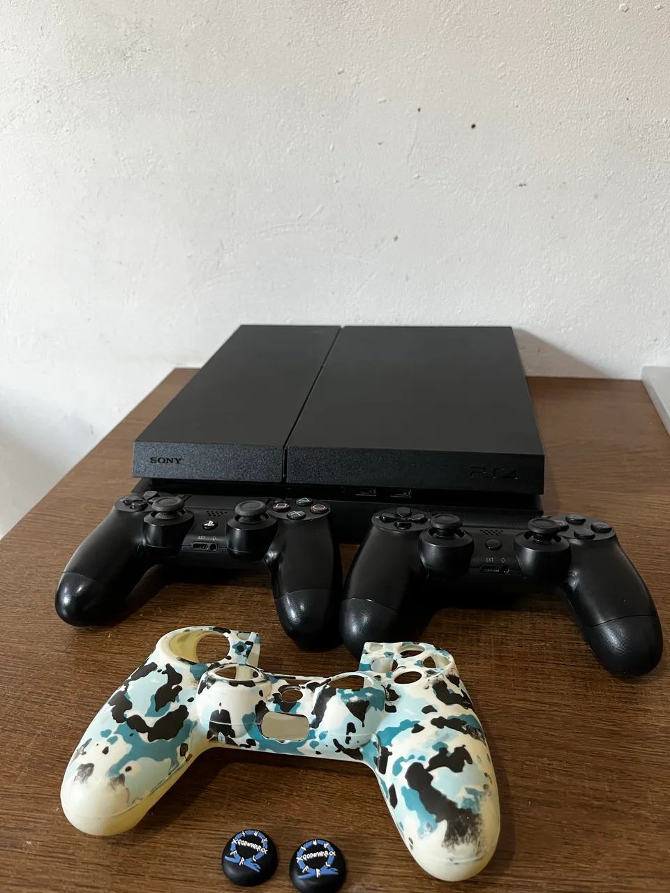 PS4 + 2 controles + jogos  - Foto 4