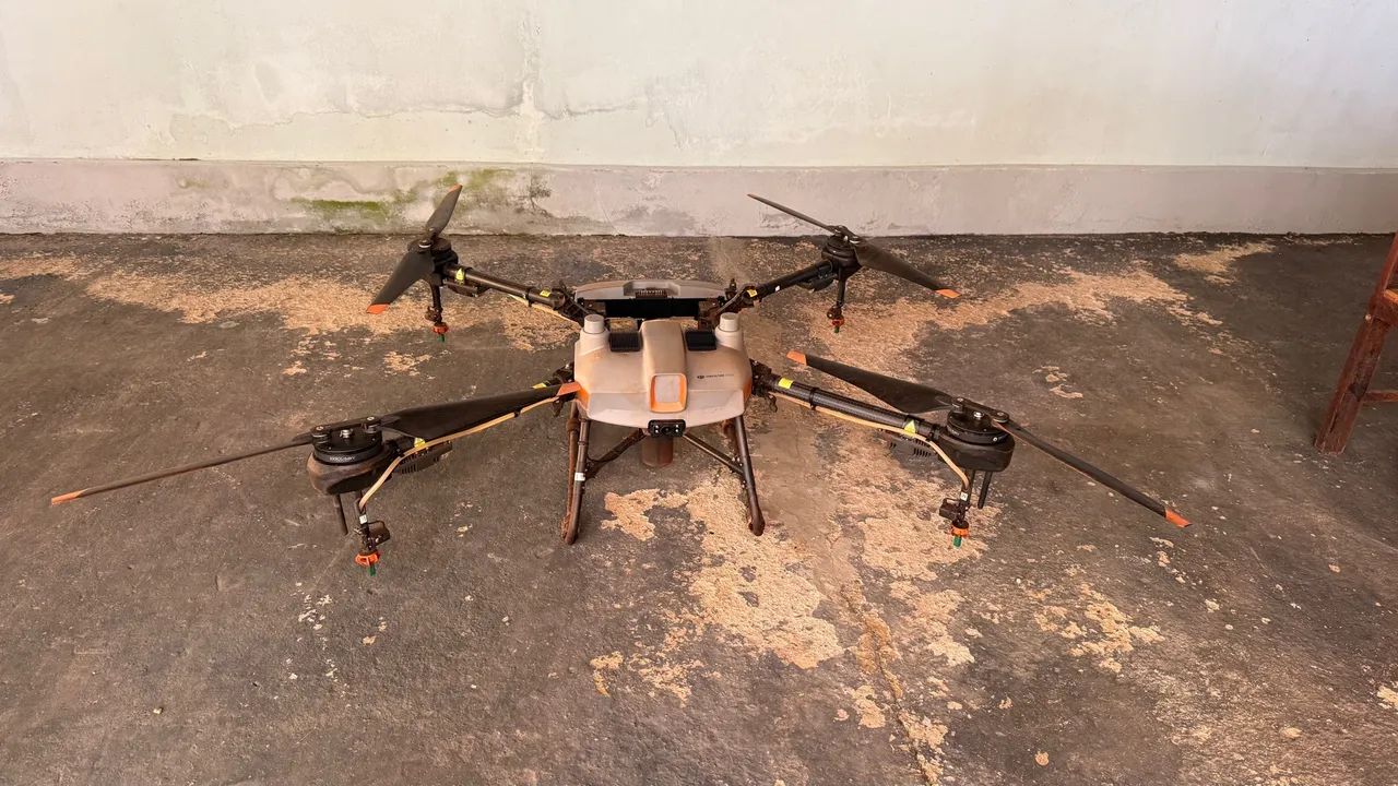 DRONE PULVERIZADOR T10 USADO  - Foto 2