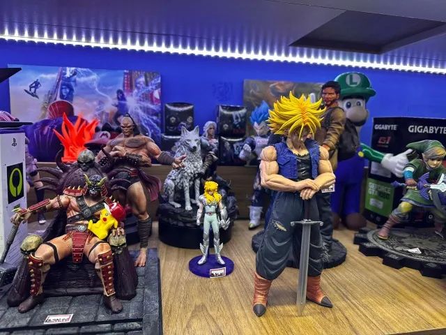 Action figures vários personagens