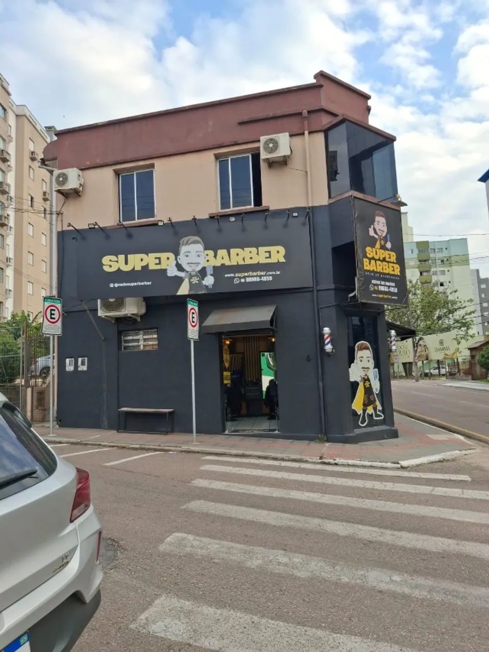 Sobrado Comercial no Centro de Criciúma - esquina - Foto 2