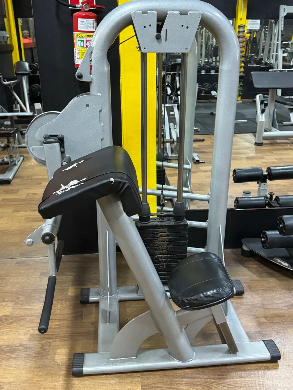 Máquina de musculação  - Foto 5
