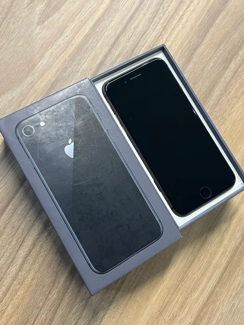 Apple iPhone 8 64GB ブラック アイフォン8 本体　黒　初期化 IPhone 8 64Gb preto com caixa! - Celulares e Smartphones - Asa