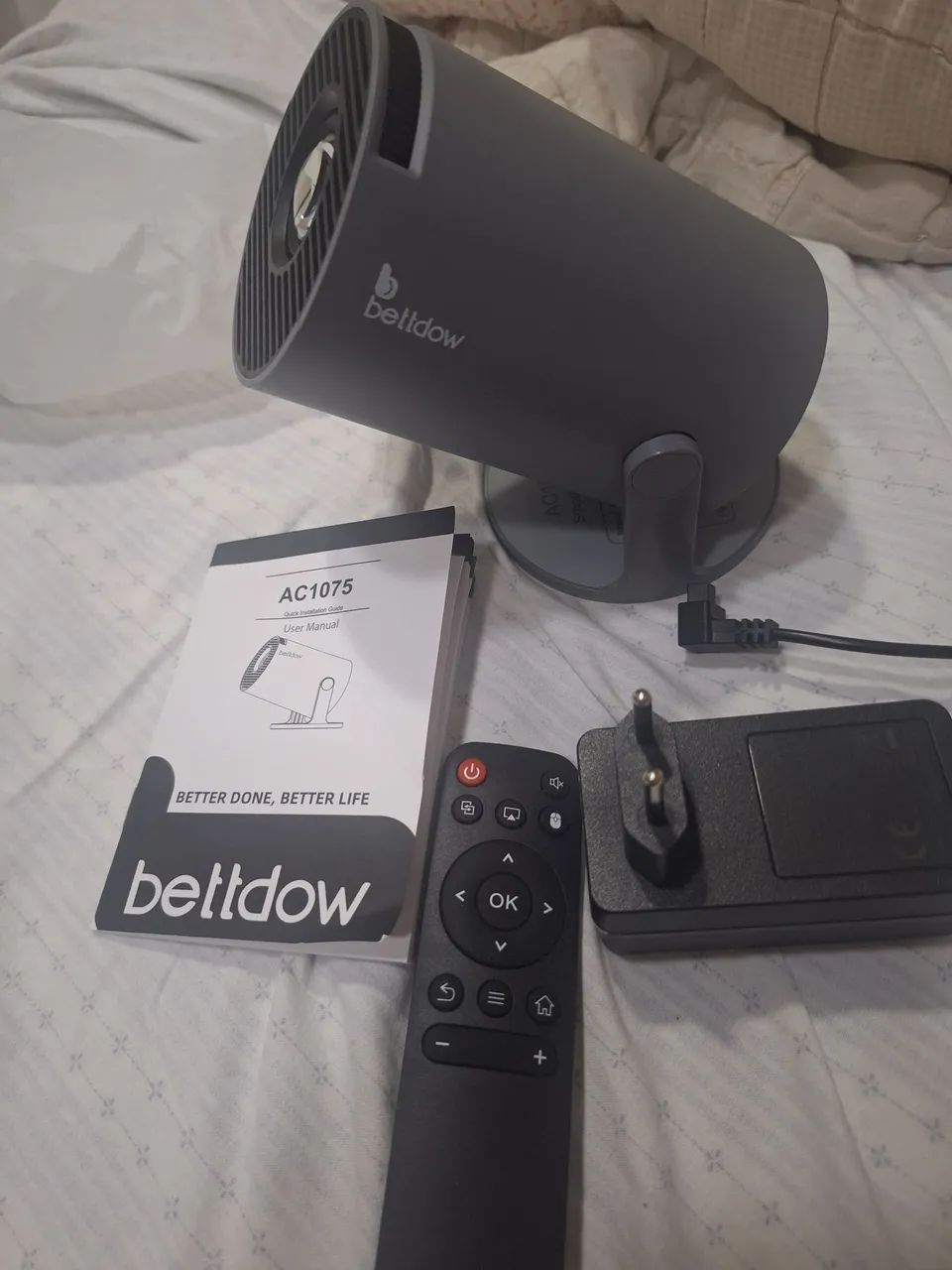 Projetor de vídeo hy300 marca bettdow. 