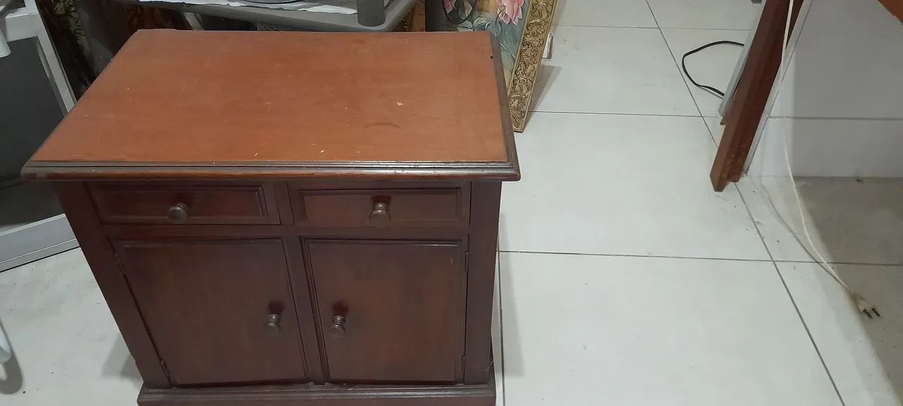 Mesa de cabeceira antiga em madeira  - Foto 2