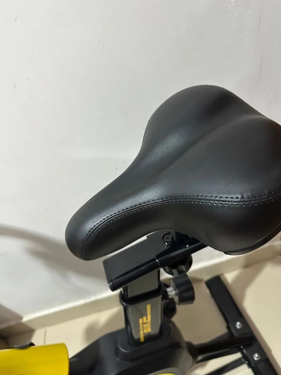 Bicicleta ergométrica nova na caixa - Foto 4