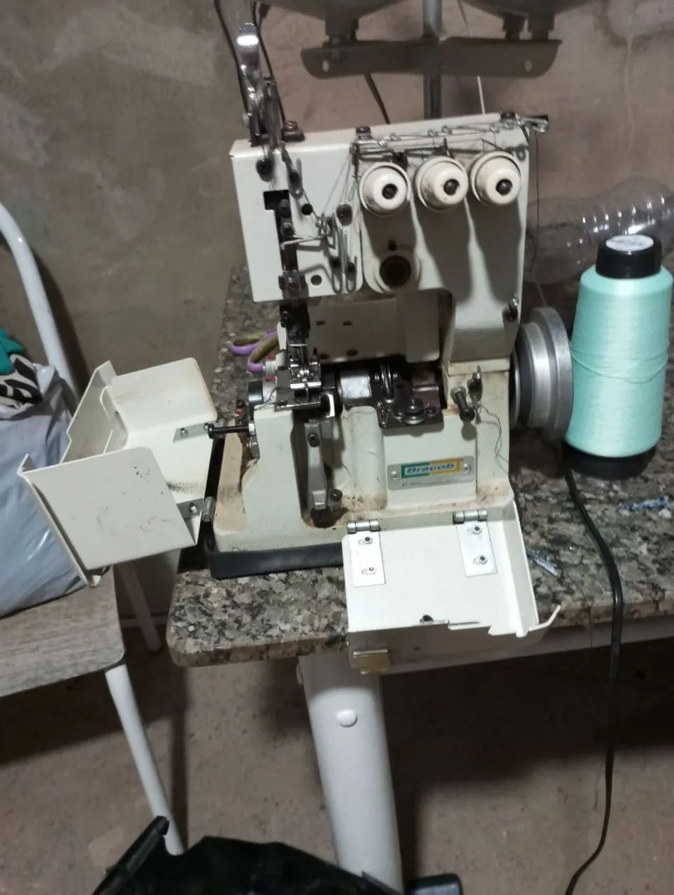 Máquinade costura Galoneira bracob  - Foto 2