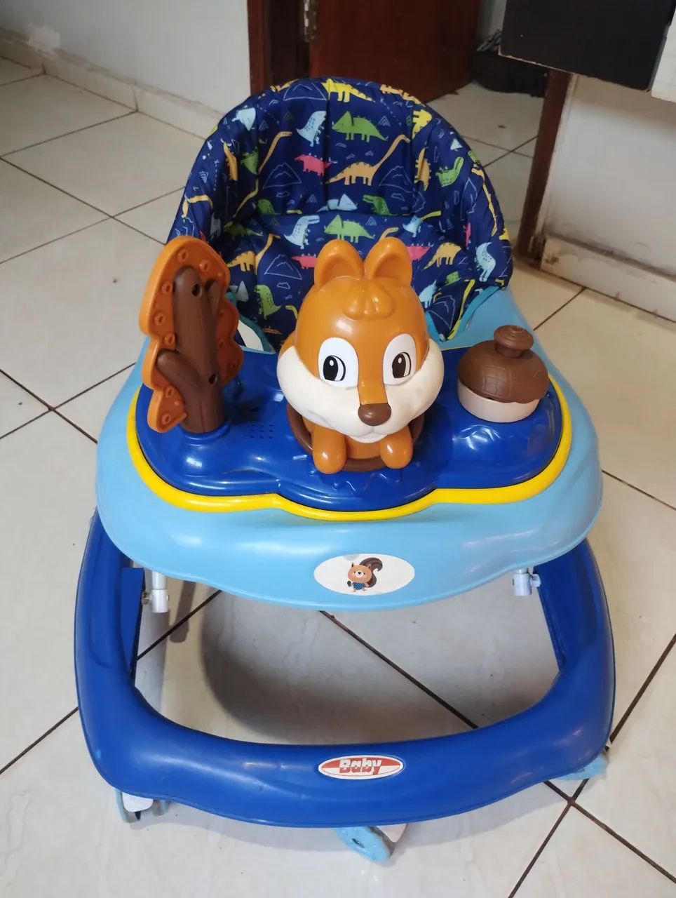 Vende-se Andador infantil 