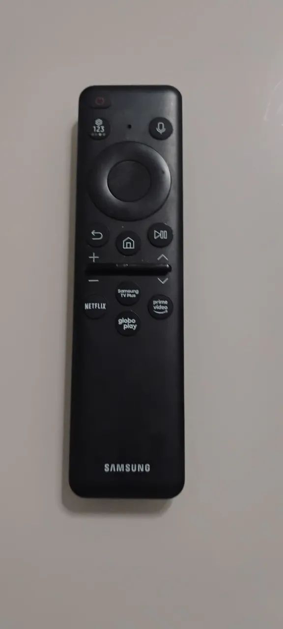 Vendo tv semi nova. Samsung/ Smart 50 polegadas - Foto 3
