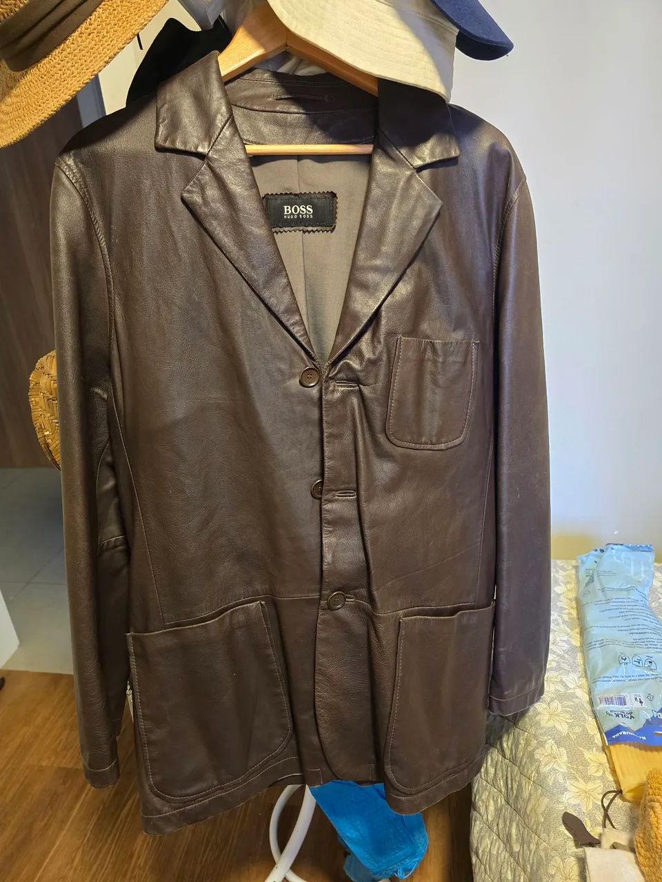 Blazer Hugo Boss em couro 