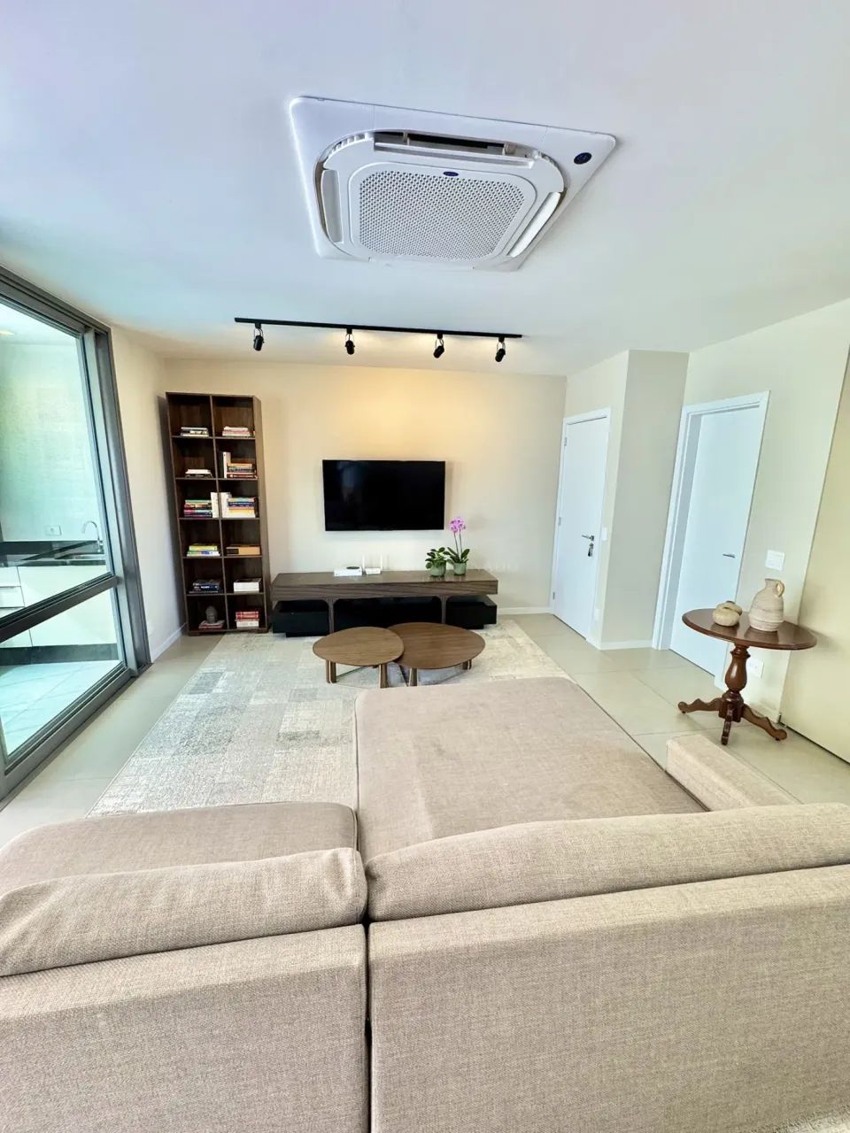 Alugue já este lindo apartamento na Avenida Guedner, Zona 08 em Maringá - Foto 5