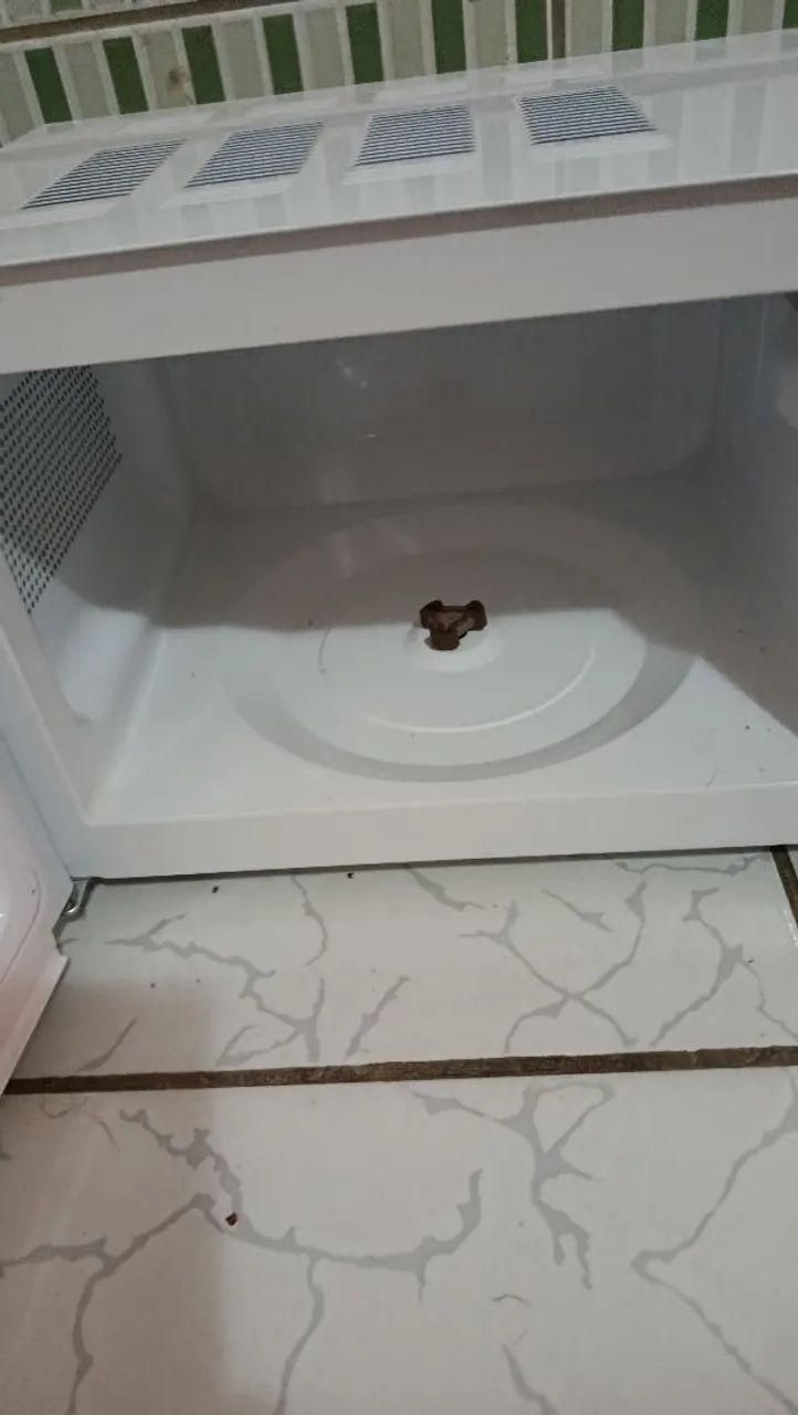 Vendo microondas mondial 21 litros  - Foto 4