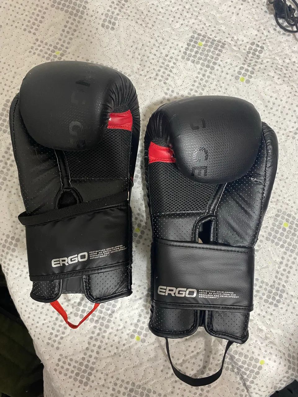 Luva de boxe decathlon outshock ERGO 14 oz
