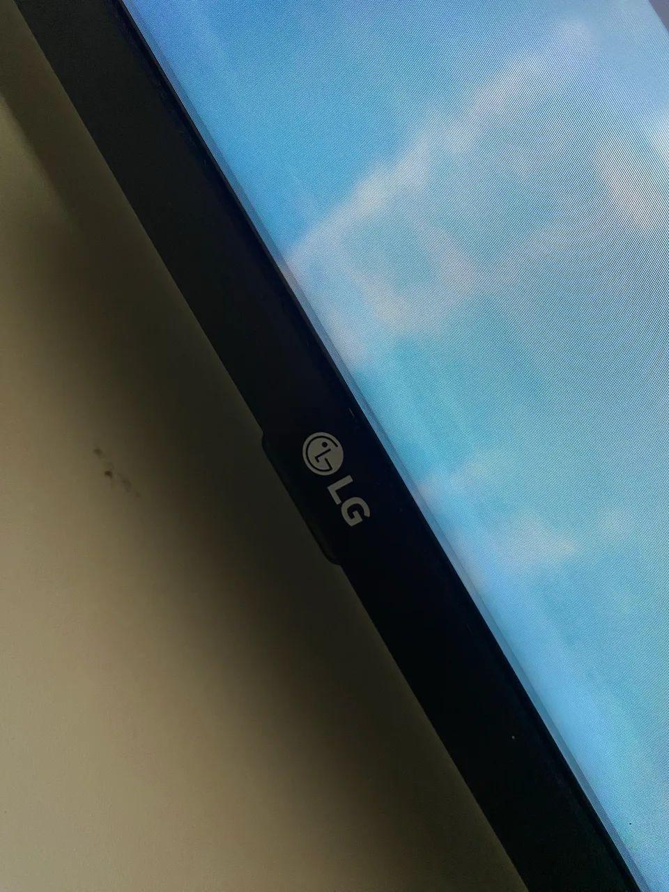 Smart TV LG 42 polegadas  - Foto 3