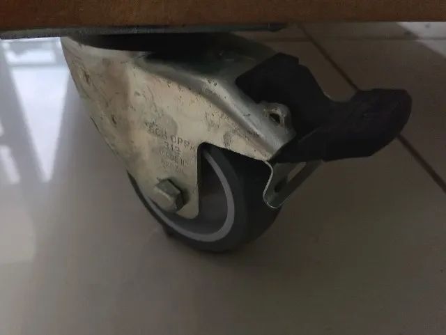 Balcão Armário c divisórias  - Foto 2