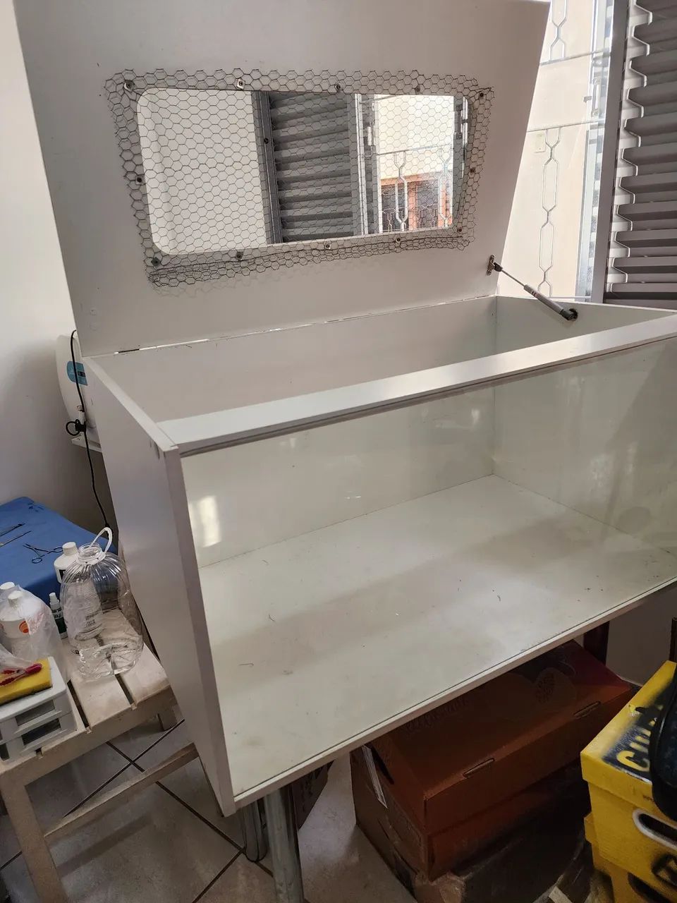 Terrario em MDF com pés cromados  - Foto 2