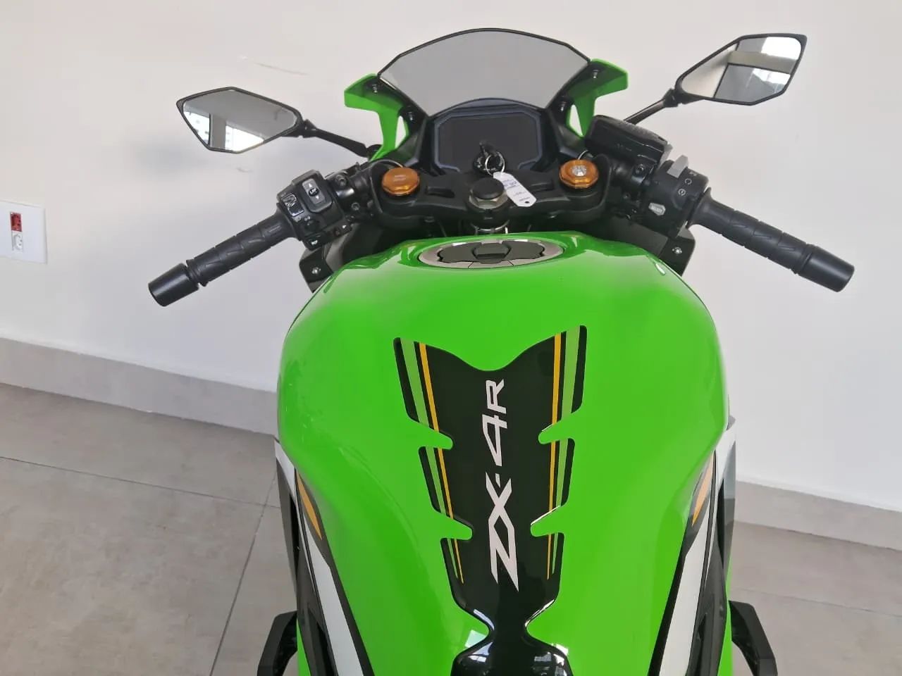 Kawasaki Zx-4r 2025 - 1488557234 | OLX