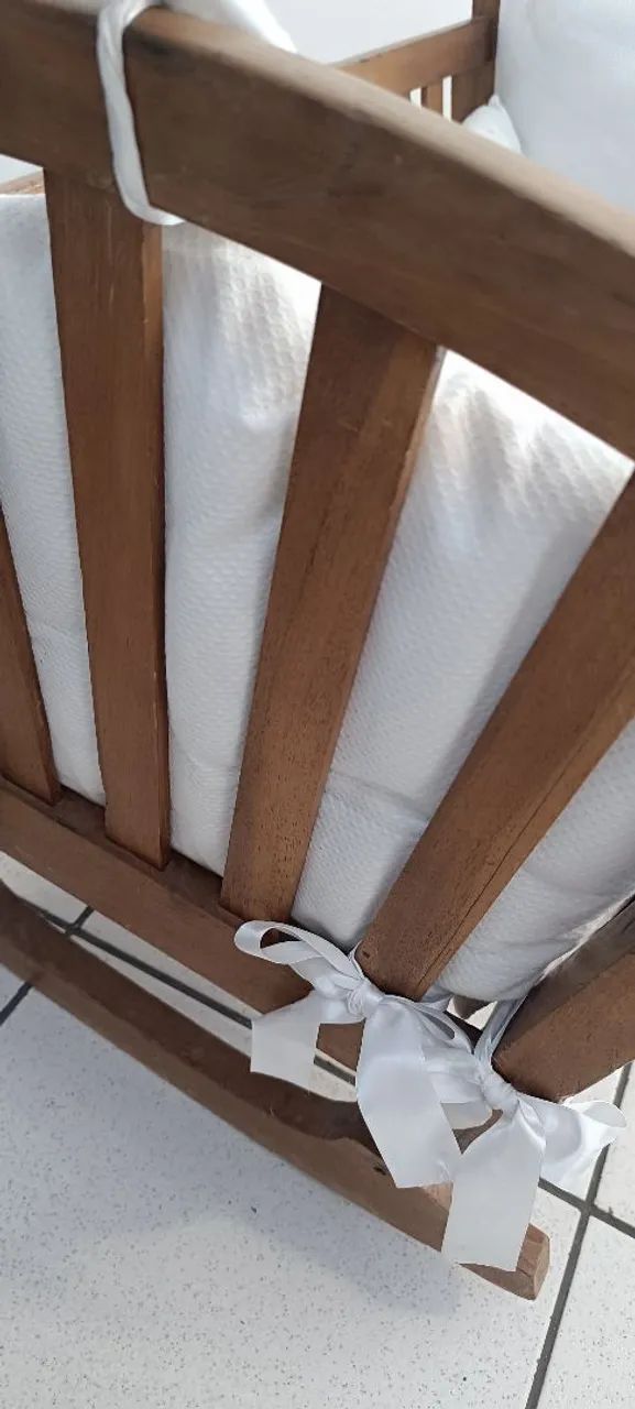 Berço antigo de madeira maciça 65104884309123122
