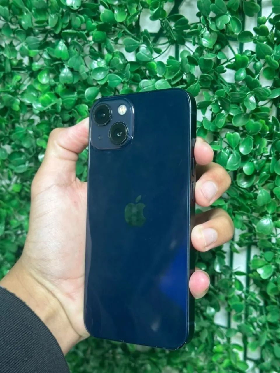 スマートフォン本体 iPhone13 256GB Midnight IPHONE 13 256GB MIDNIGHT - 90 DIAS DE GARANTIA R$2.399,99