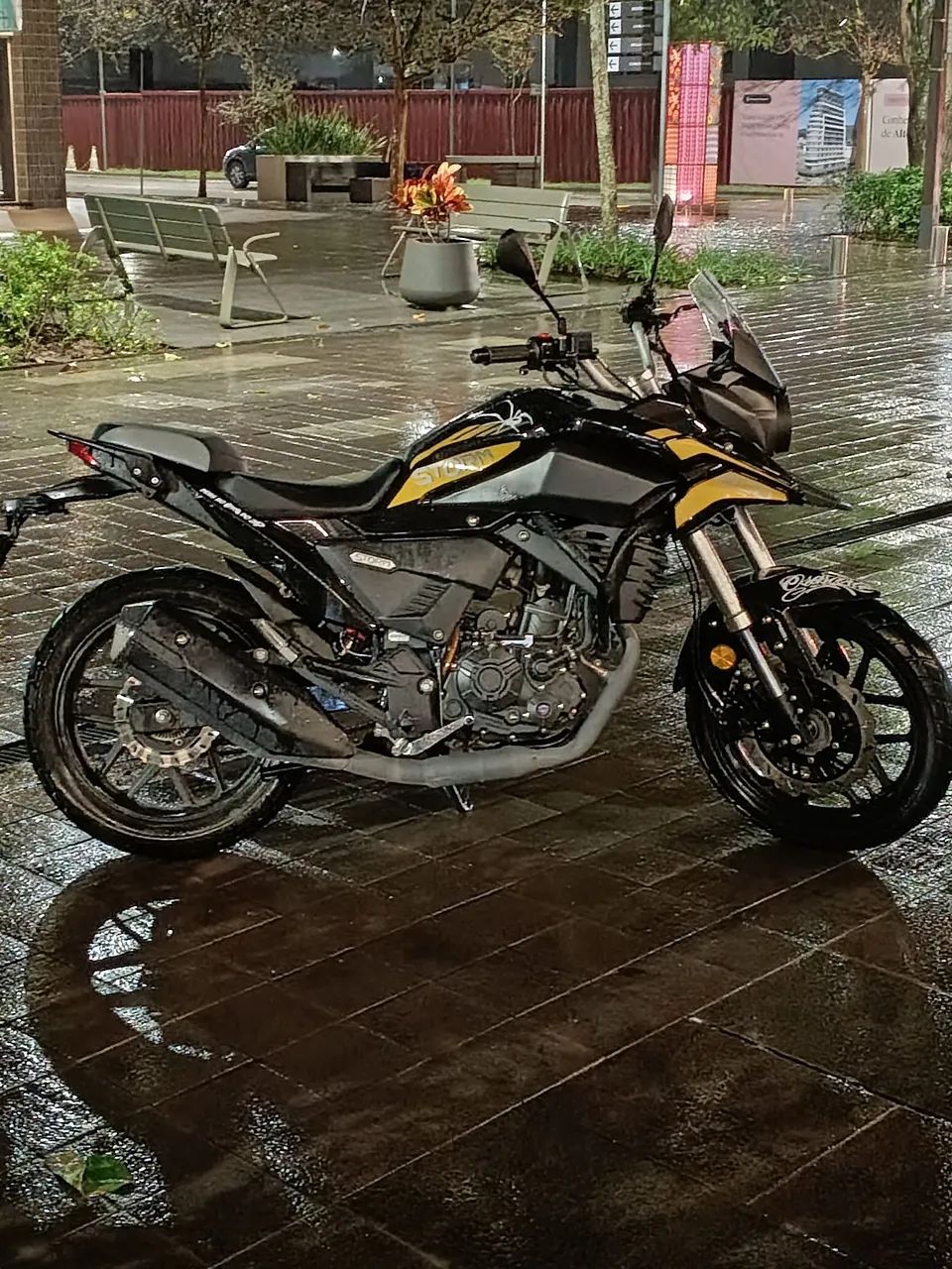 Shineray storm 200