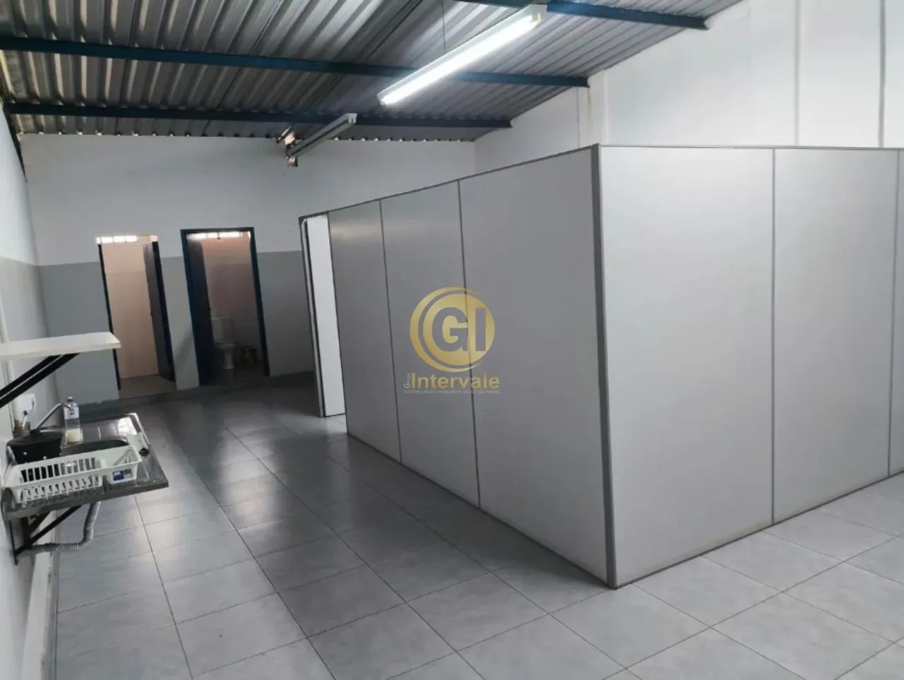 Galpão Comercial 500m² | 4 Vagas | Ótimo para Comércio e Logística (Ex-Auto Peças) - Foto 2