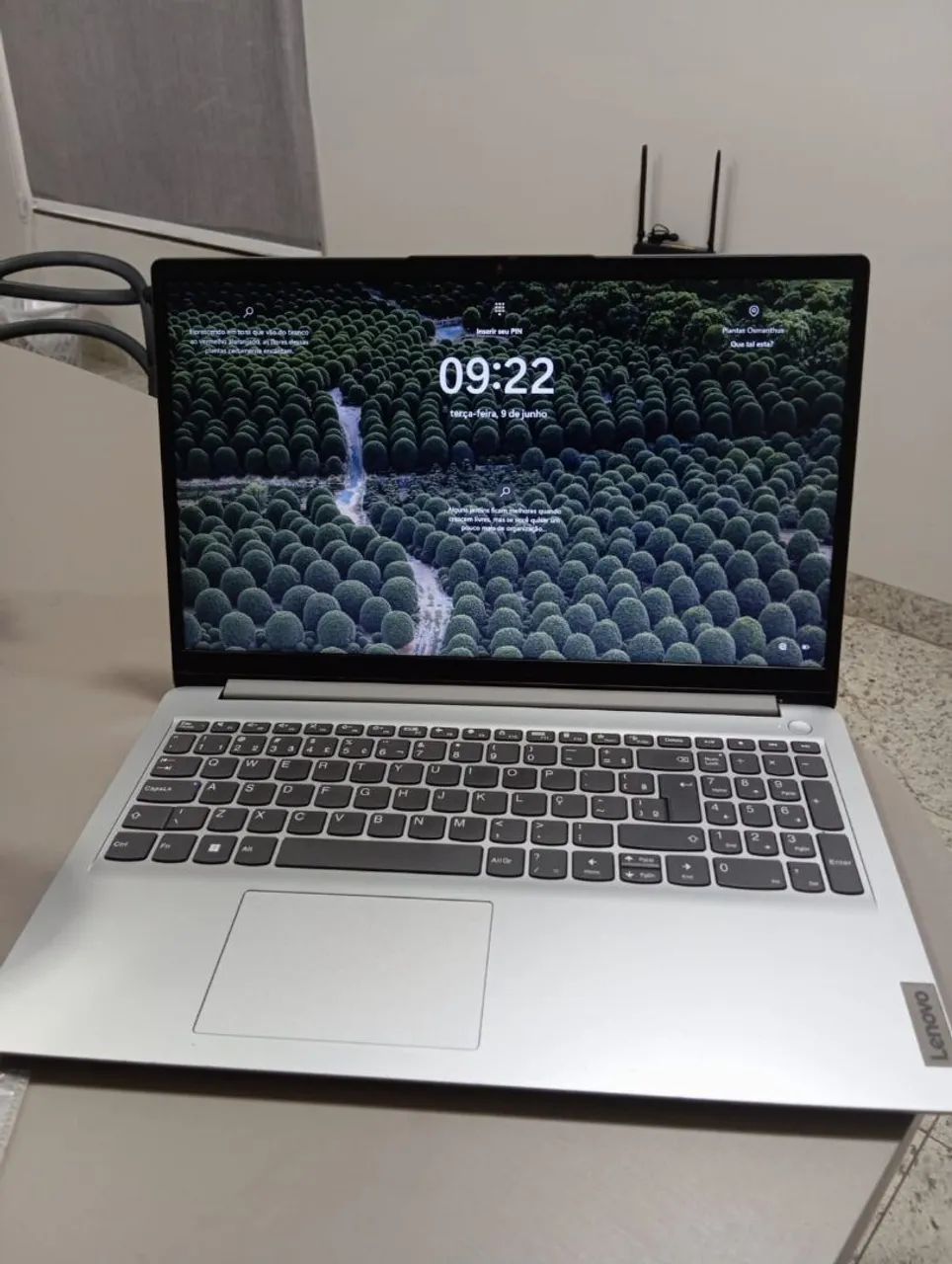 ? VENDO NOTEBOOK LENOVO IDEAPAD 1i - Foto 2