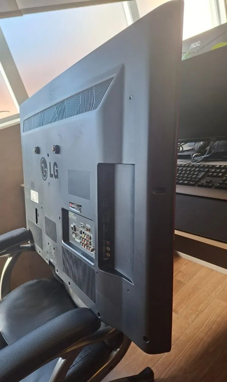 TV LG 42LD650 - Excelente estado de conservação - Sem defeitos  - Foto 3