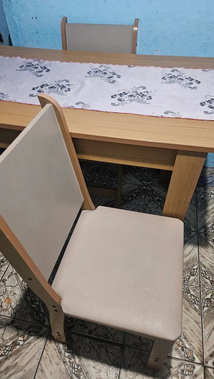Mesa com 4 cadeiras - Foto 3