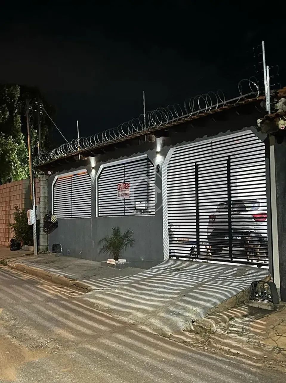 CASA DE RUA 3 QUARTOS E 1 BANHEIRO SOCIAL