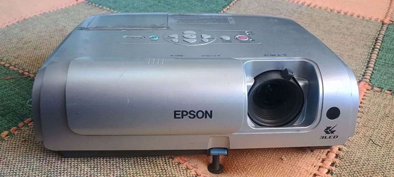 Projetor EPSON LITE S4 1800 Lumens - Foto 2
