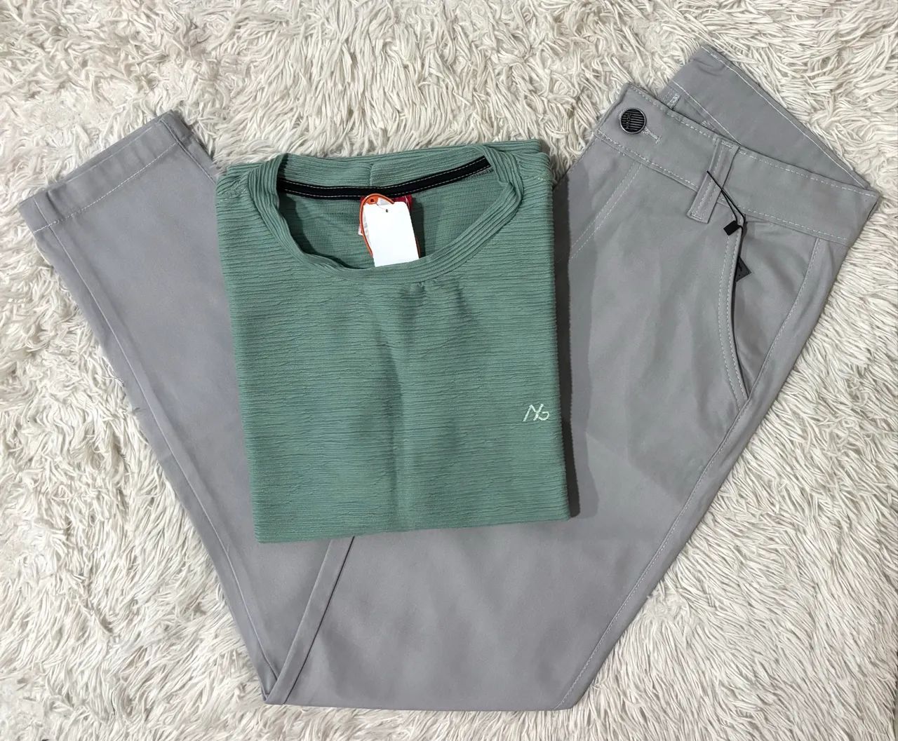 Kit Camisa Premium e Calça Sarja 