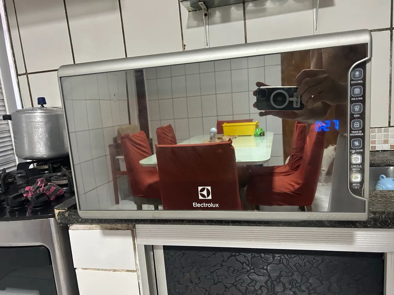 Microondas Electrolux 31L espelhado - Foto 2