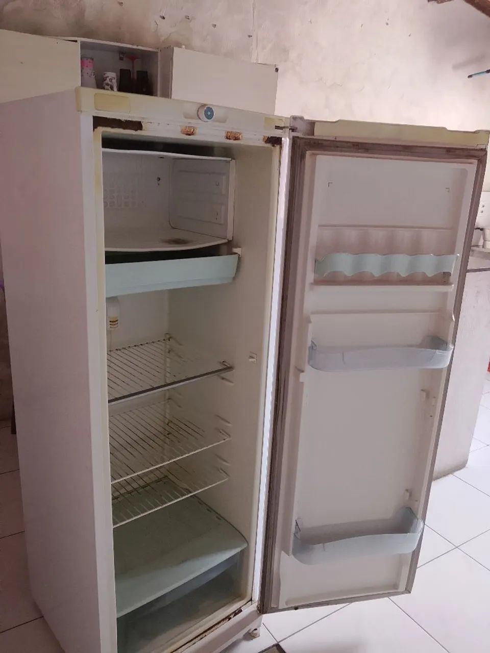 Geladeira Palito esmaltec