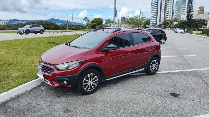 Chevrolet Onix Activ 1.4 8V Flex Aut. 4P 2018 - Foto 2