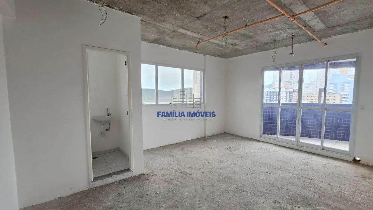 Sala comercial com vaga de garagem Ponta da Praia Santos/SP