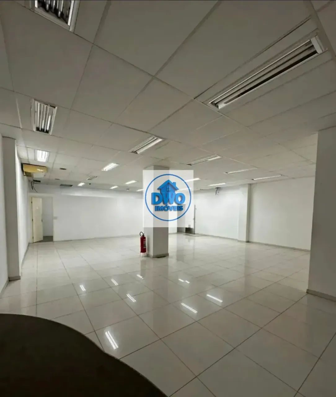 Vila Valqueire aluguel Galpao 700M2 - Foto 2
